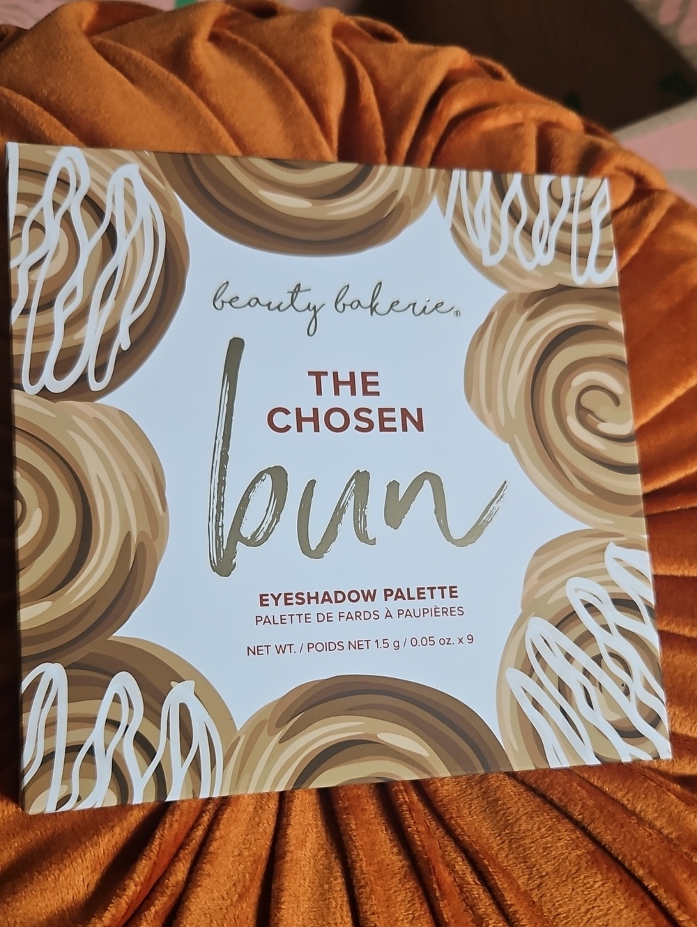 Beauty Bakerie The Chosen Bun Eyeshadow Palette NWT